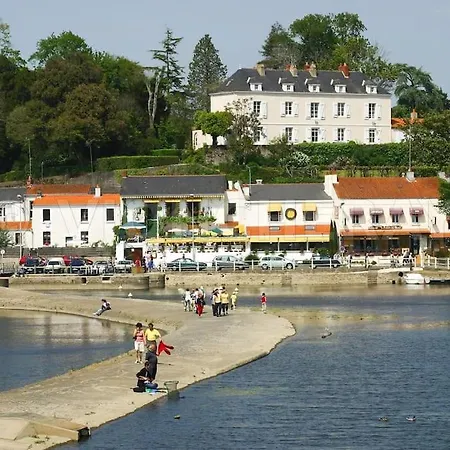 La D'auguste *